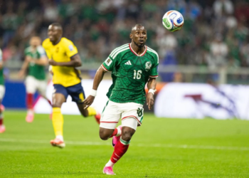 De ser despreciado en su país de origen a estar nominado al Balón de Oro: Julian Quiñones entre los nominados 2 De ser despreciado en su país de origen a estar nominado al Balón de Oro: Julian Quiñones entre los nominados