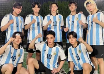 Stray Kids desata la locura en Argentina; miles de fans los reciben 3 Stray Kids desata la locura en Argentina; miles de fans los reciben