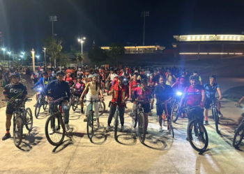 Más de 200 personas toman las calles de Cancún en rodada por la movilidad sin automóvil