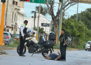 Motociclista lesionado tras choque en la Chac Mool; conductora escapó 5 Motociclista lesionado tras choque en la Chac Mool; conductora escapó