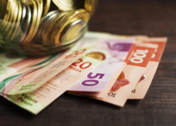 Sueldo de 10,800 pesos en 2027: el salario mínimo tocaría techo histórico, pero empresarios ponen el grito en el cielo