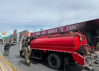 Incendio en Que Guay moviliza a cuerpos de emergencia en la SM 61 5 Incendio en Que Guay moviliza a cuerpos de emergencia en la SM 61