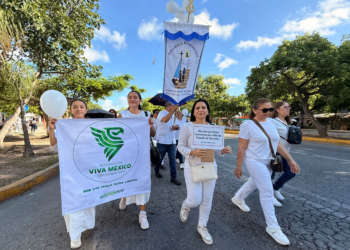 Cancún se une en una Caminata por la Paz; llaman a recuperar la tranquilidad en México