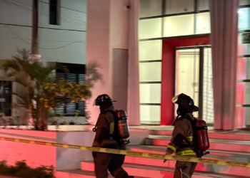 Fuga de gas en hotel de la avenida Tulum moviliza a cuerpos de emergencia