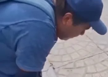 ¡Lo atraparón! falso discapacitado en El Crucero de Cancún tras años de pedir dinero