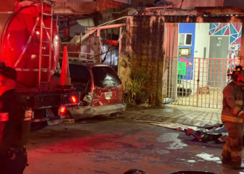 Incendio en Villas del Mar deja un lesionado y dos casas con daños 5 Incendio en Villas del Mar deja un lesionado y dos casas con daños